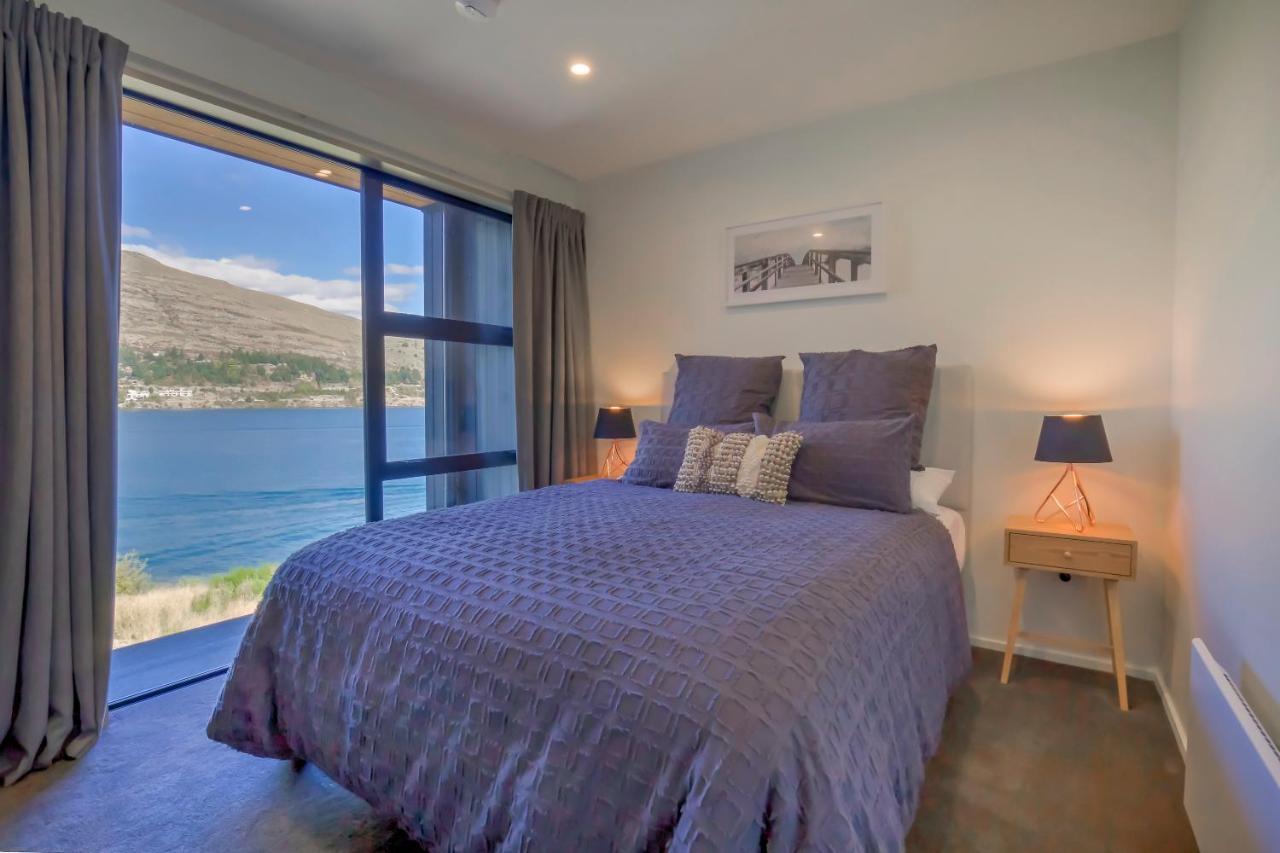 The Villa Lookout - Queenstown Holiday Villa ภายนอก รูปภาพ