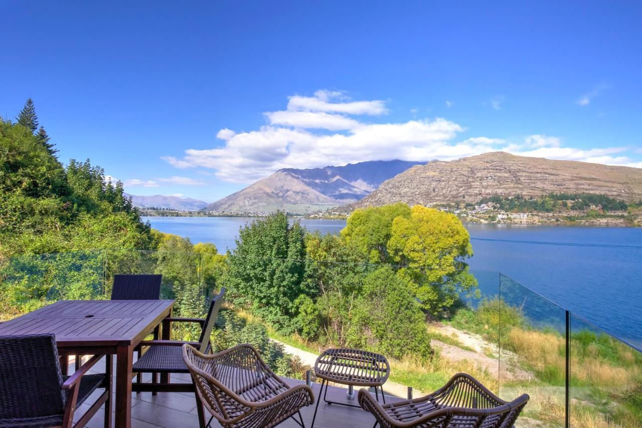 The Villa Lookout - Queenstown Holiday Villa ภายนอก รูปภาพ